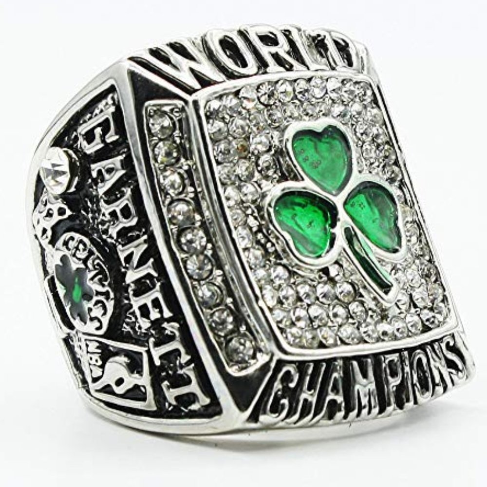 Boston Celtics Championship Ring... Fast shipped from USA - Picture 1 of 3